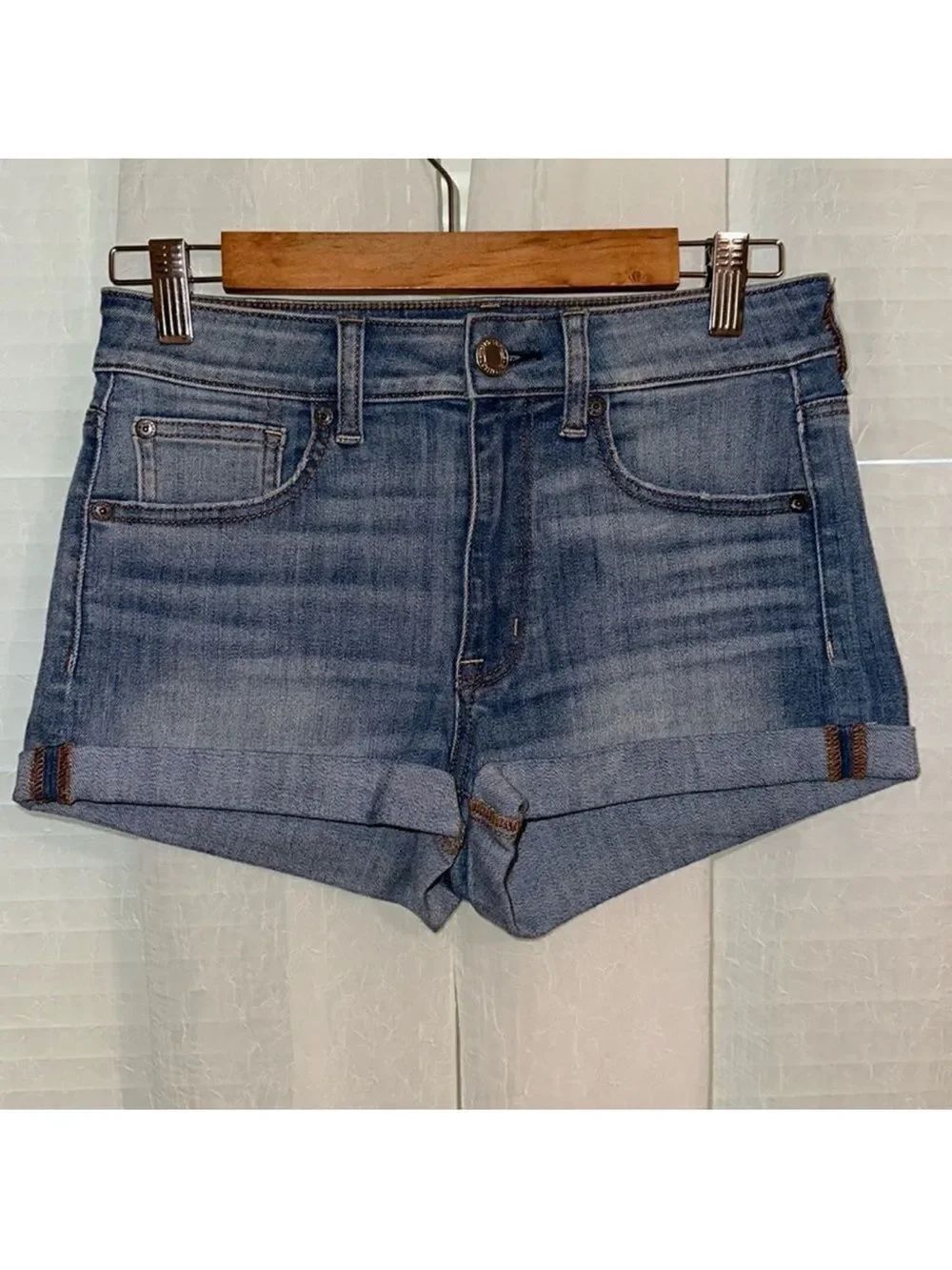 AE 6 Hi-Rise Shortie Stretch Medium Wash Cuffed Denim Jean Distressed Shorts